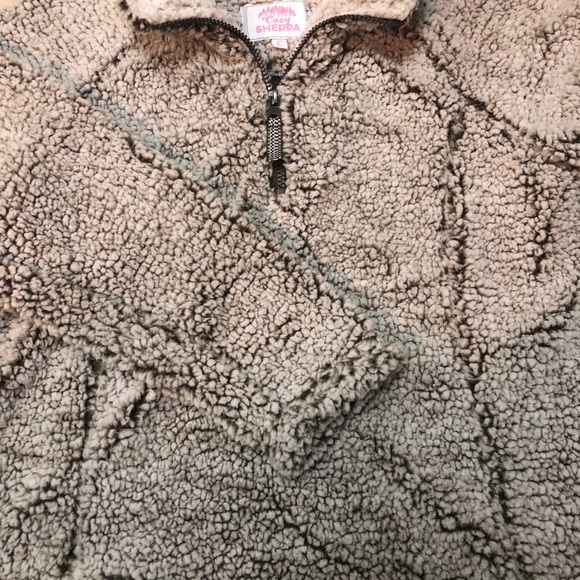 Ultra Soft Sherpa Pullover - Picture 6 of 7